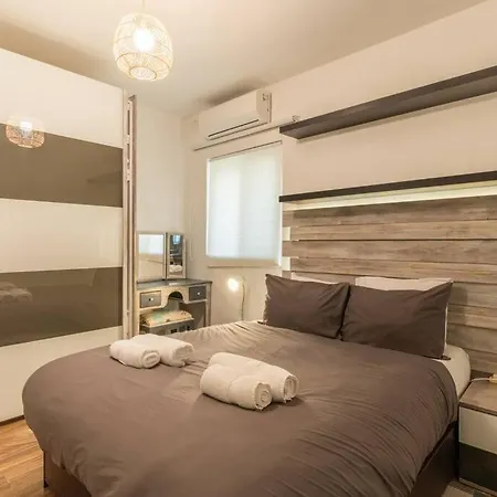 Modern Apartment-hosted By Sweetstay *