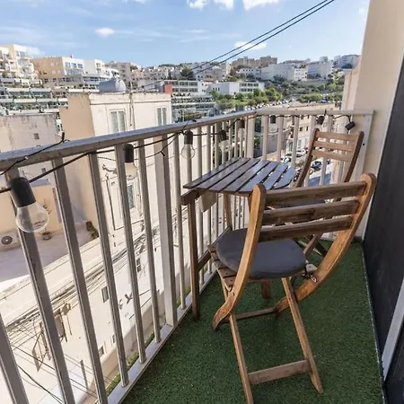 Modern Apartment-hosted By Sweetstay Apartment