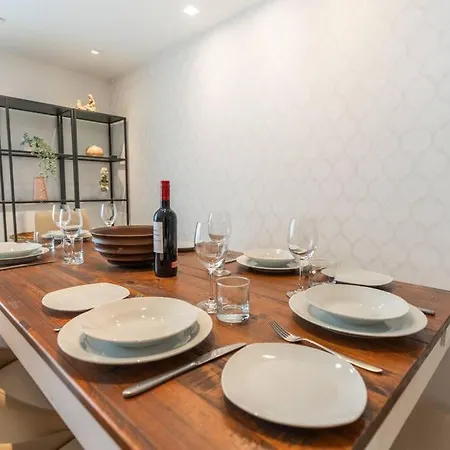 Modern Apartment-hosted By Sweetstay Appartement San Ġiljan